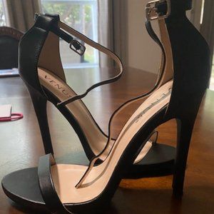 Venus size 8 stilettos